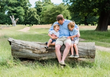 Choosing Between Indoor and Outdoor Shoots: Which Is Best for Your Event? Image