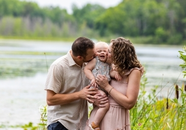 Family Portraits: How to Prepare for a Memorable and Fun Session Image