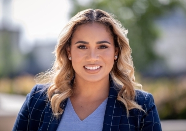 Why Professional Headshots Matter: Elevating Your Personal Brand Image